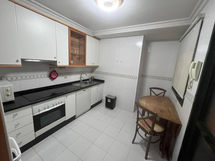 Piso En Bouzas Con Vistas A La Ria Apartment Виго Екстериор снимка