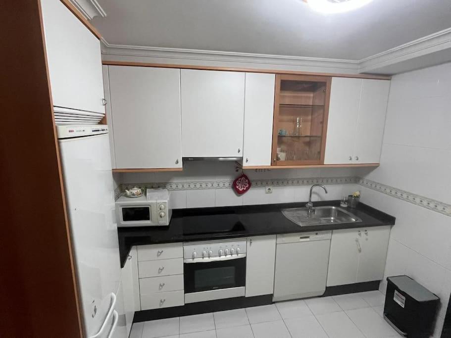 Piso En Bouzas Con Vistas A La Ria Apartment Виго Екстериор снимка